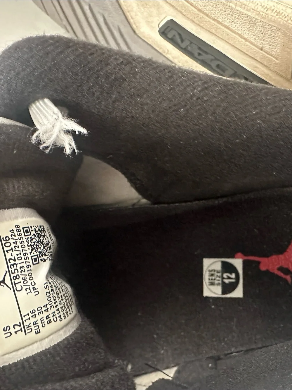 Air Jordan 3 Retro Cement Gray